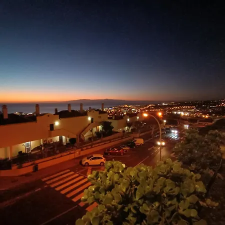 Topfloor Corner Panoramics Views&pools