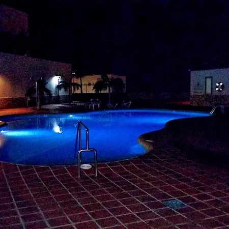 Appartement Topfloor Corner Panoramics Views & Pools *