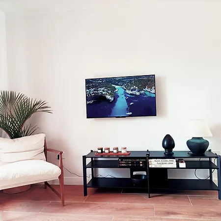 Topfloor Corner Panoramics Views & Pools 아파트 *