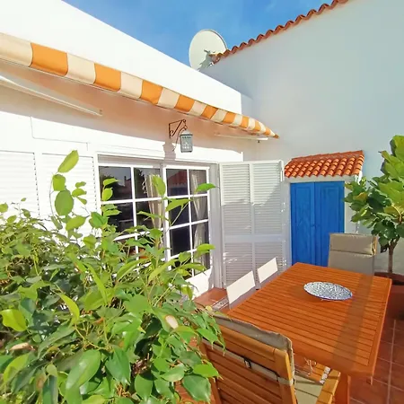 Topfloor Corner Panoramics Views & Pools *