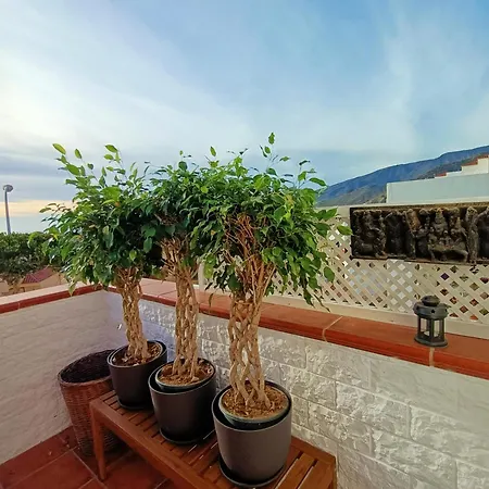 Topfloor Corner Panoramics Views & Pools Appartement *