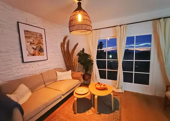 Topfloor Corner Panoramics Views & Pools Daire