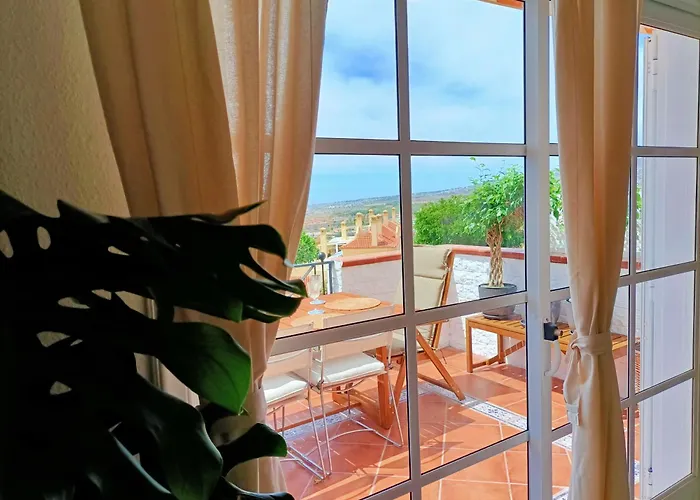 Daire Topfloor Corner Panoramics Views & Pools *