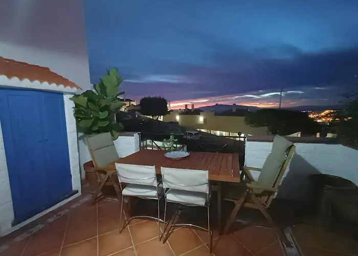 Topfloor Corner Panoramics Views & Pools Daire *