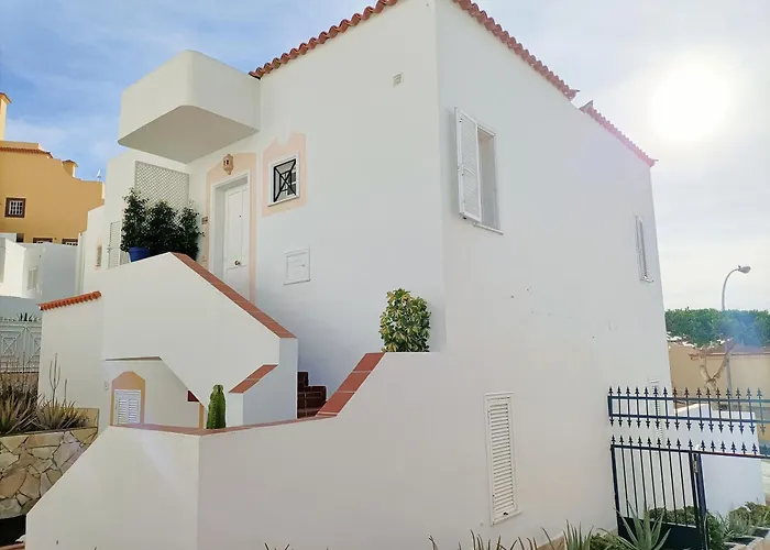 Topfloor Corner Panoramics Views & Pools Appartement