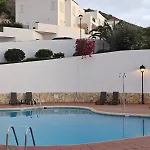 Topfloor Corner Panoramics Views & Pools Apartment *