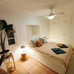 Topfloor Corner Panoramics Views & Pools *