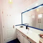 Topfloor Corner Panoramics Views & Pools